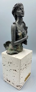 lot 241 image: J.I.J. Design Versailles Collection Figurine from Indonesia