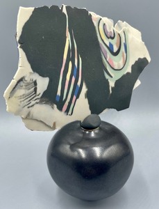 lot 226 image: Stunning Signed Abstract Perfume Bottle