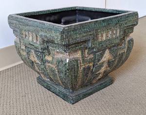 lot 65 image: Mosaic Style Tiled Planter