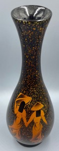 lot 288 image: Dinh Hoa of Viet Nam Vase