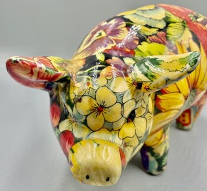 lot 285 image: Cute and Colorful Pig Decorative Figurine