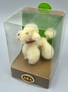 lot 281 image: Lot of Littles