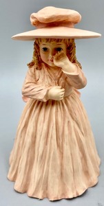 lot 303 image: Pretty Resin Figurines