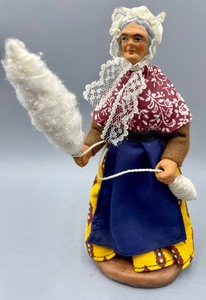 lot 311 image: Folk Art Figurines