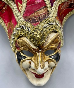 lot 318 image: Hand Painted Mask From Venice