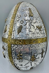 lot 317 image: Large Silver and Gold Decorative Egg
