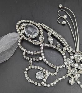 lot 82 image: Pretty Rhinestone Butterfly Mask