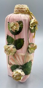 lot 176 image: Beautiful Vintage Style Perfume Bottles