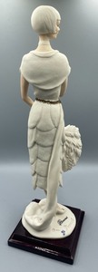 lot 154 image: Giuseppe Armani Lady with Fan Signed Porcelain Statue