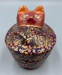 lot 170 image: Cute Cat Grouping