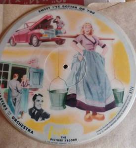 11 Vintage 78s in Storage Album including The Picture Record Bing Crosbys White Christmas is broken.