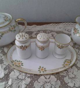 Nippon Tea Set (Spoon is Broken)