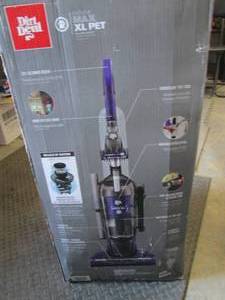 lot 15 image: Dirt Devil Endura Max XL Pet Bagles...