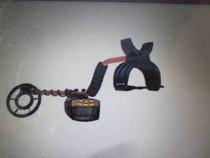 lot 27 image: SuperEye Gold Metal Detector open b...