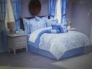 lot 52 image: Caden 30-Pc. Bedroom Super Set - Ki...