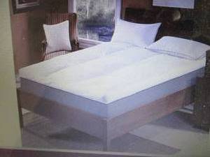 lot 53 image: St. James Home 233 Thread Count Cot...