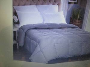 lot 54 image: Superior Oversized Reversible All-S...