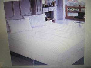 lot 57 image: Permafresh Polypropylene Mattress P...