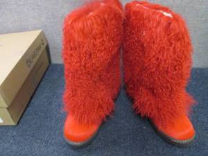 lot 77 image: Bearpaw Womens Boetis II Boot NIB ...