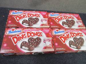 lot 160 image: 4- 9.31 oz Boxes 8 each Hostess Din...