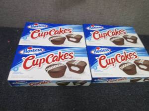 lot 162 image: 4- 12.7 oz Boxes 8 each Hostess Cup...