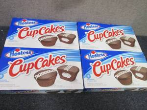 lot 163 image: 4- 12.7 oz Boxes 8 each Hostess Cup...