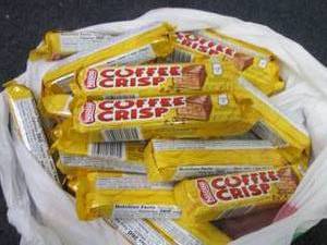 lot 172 image: 24- 1.76 oz Nestle Coffee Crisp Bar...