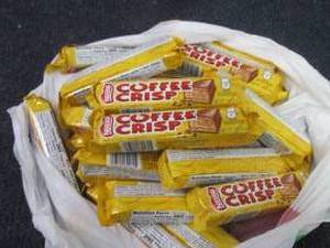 lot 176 image: 24- 1.76 oz Nestle Coffee Crisp Bar...