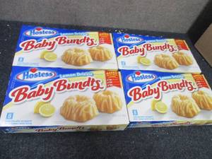 lot 208 image: 4- 10 oz Boxes 8 each Hostess Baby ...