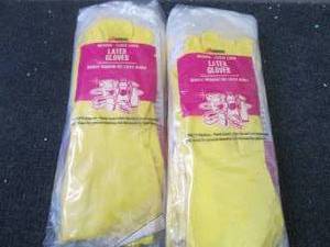 lot 223 image: 24 Pair Array Medium Flock Lined La...