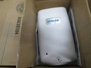 lot 272 image: 7 EcoLab Nexa Compact Touch Free Ha...