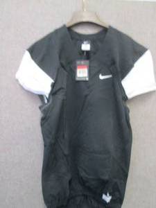 lot 355 image: 6 Nike Black with White Football Un...