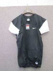 lot 358 image: 6 Nike Black with White Football Un...