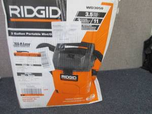 lot 361 image: Ridgid 3 Gal. 3.5-Peak HP Portable ...
