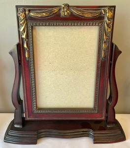 lot 33 image: 3 Fantastic Frames on Easel Stands