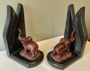 lot 54 image: Enticing Elephant Bookends