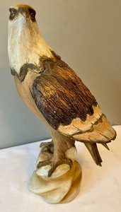 lot 73 image: Fabulous Resin Falcon