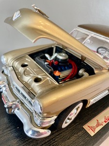 lot 78 image: Road Legends Cadillac 1949 Coupe de Ville Die Cast Collecible