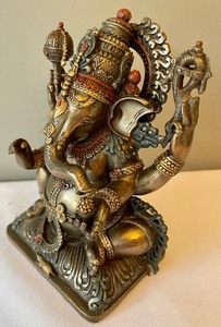 lot 76 image: Resin Ganesha Figurine from India by Top Collection