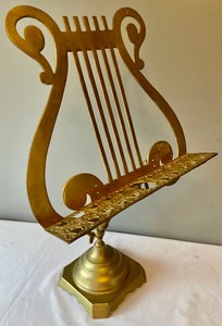 lot 87 image: Beautiful Brass Music Stand