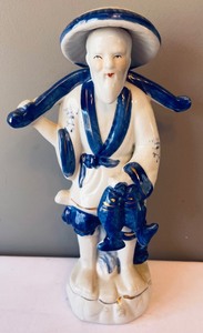 lot 214 image: Blue and White Delights