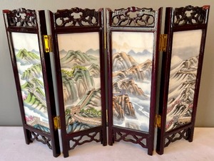 lot 232 image: Petite Wood and Tile Screen