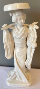 lot 239 image: 2 Porcelain Asian Figurines