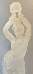 lot 281 image: Zhuhai Statue