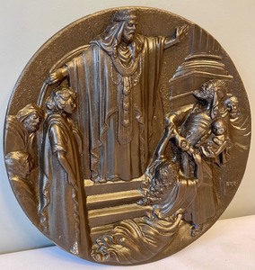 lot 296 image: Rhodes Studios The Judgement of Soloman Decorative Plate by Merri Roderick