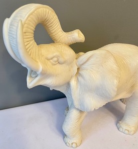 lot 292 image: Radiant Resin Elephant