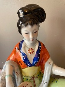 lot 311 image: Classy Chinese Sculpture