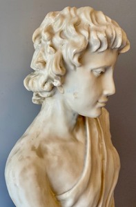 lot 310 image: Resin Bust of Venus