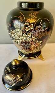 lot 344 image: Gorgeous Gold and Black Lidded Vessel