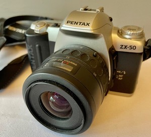 lot 119 image: Lot of Vintage Film Cameras
